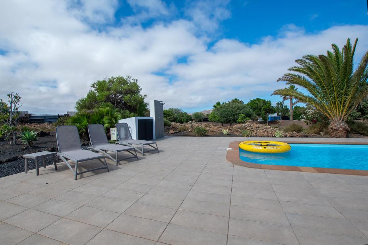 Wind Wave 28B - Heated & Shared Pool Villa La Oliva Luaran gambar